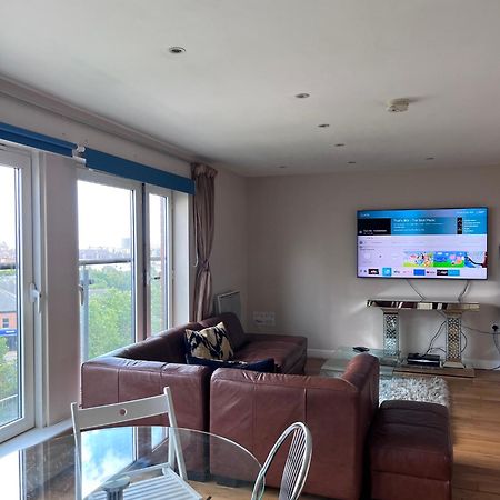 Great City Centre Getaway Apartment 2 Bed Near The Beach And Shopping Area Swansea Dış mekan fotoğraf
