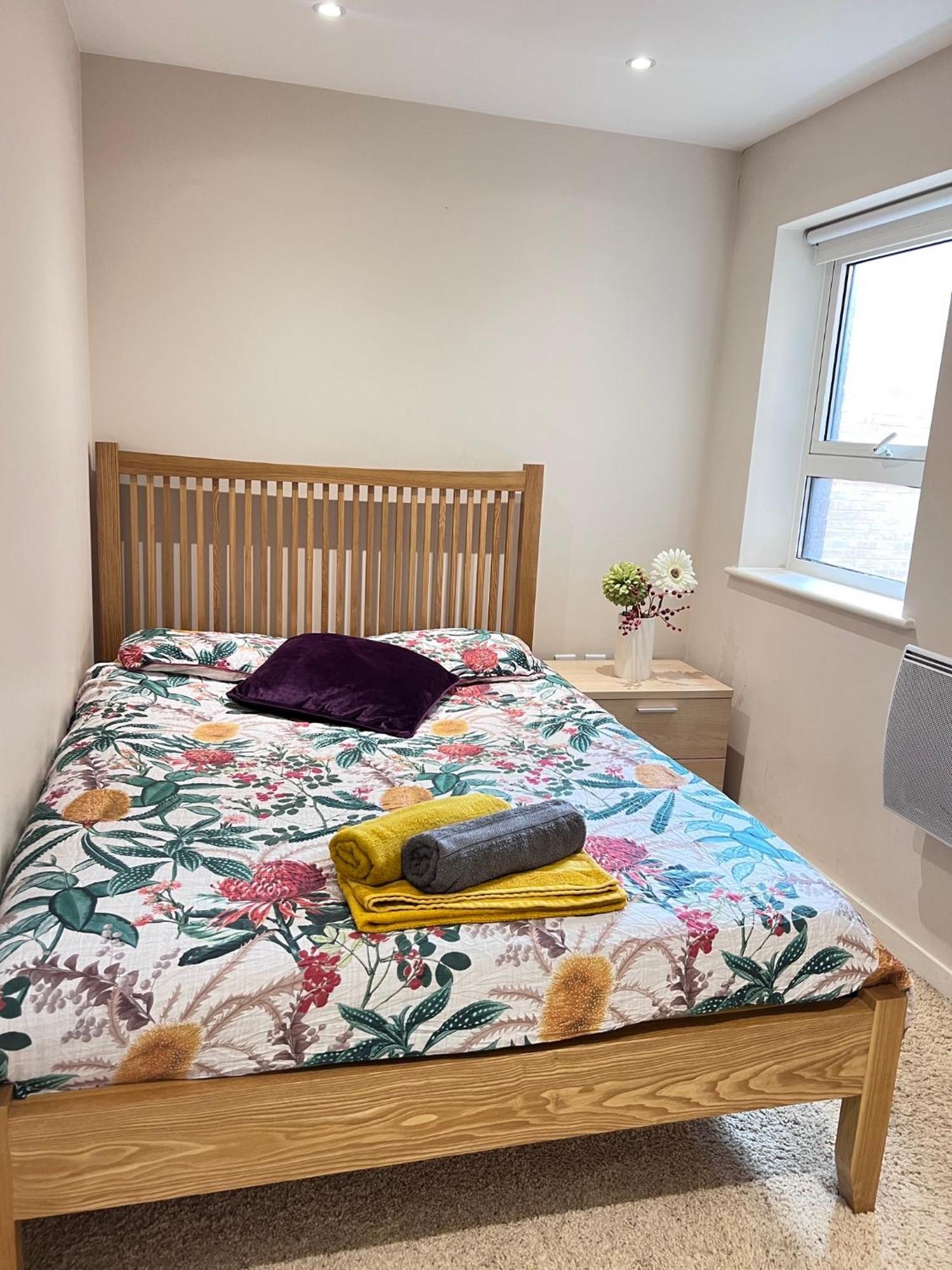 Great City Centre Getaway Apartment 2 Bed Near The Beach And Shopping Area Swansea Dış mekan fotoğraf