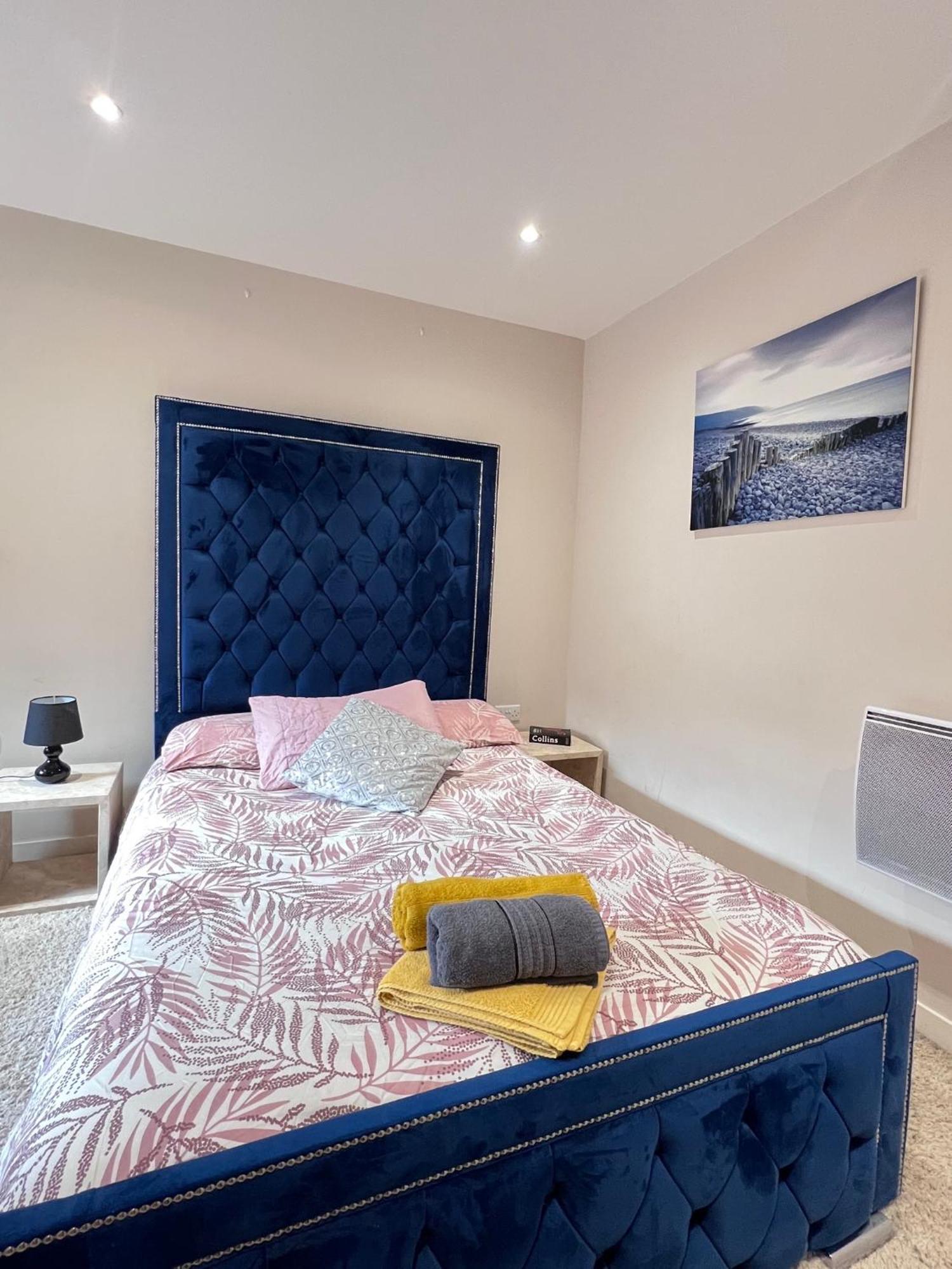 Great City Centre Getaway Apartment 2 Bed Near The Beach And Shopping Area Swansea Dış mekan fotoğraf